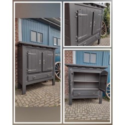 *Nog te restylen* Kast met...